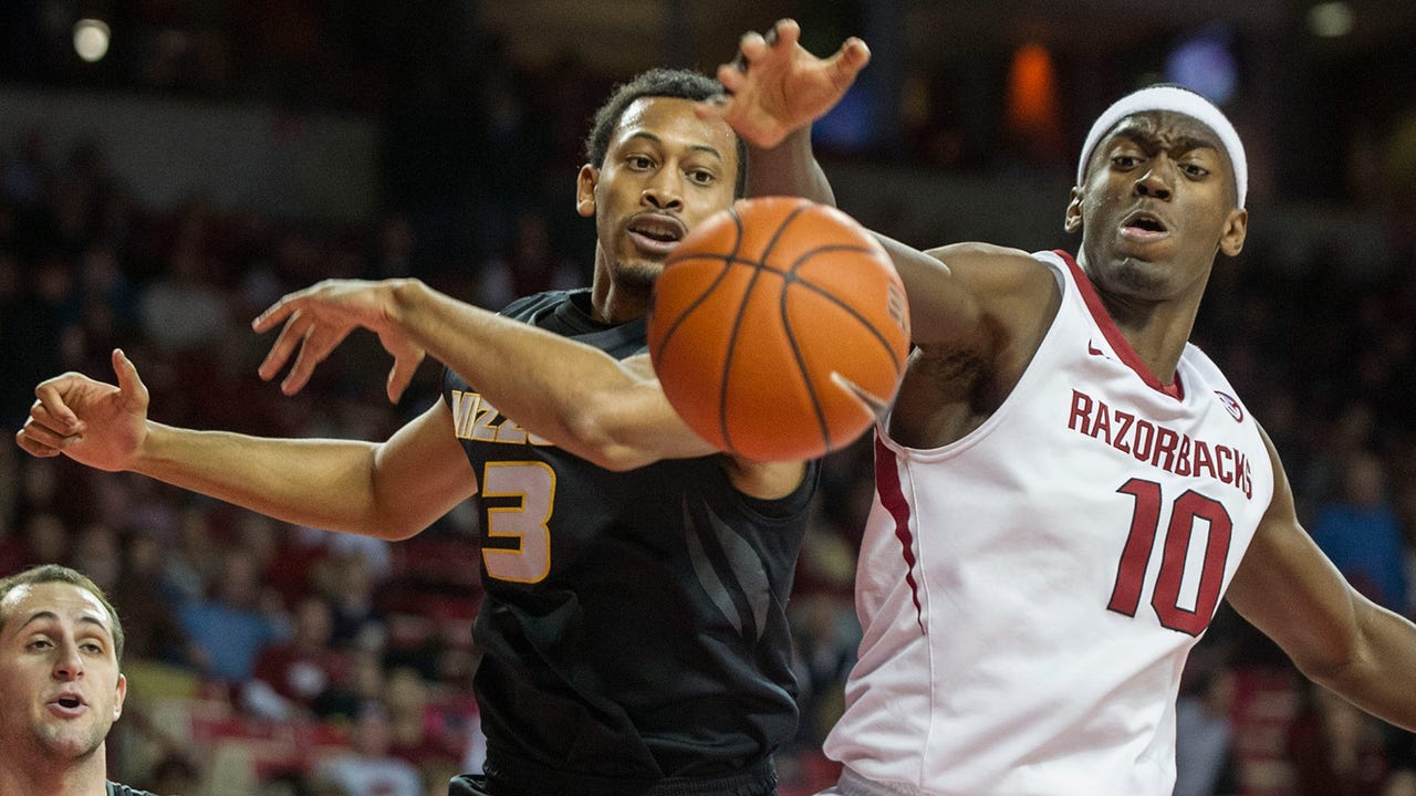 Recap: Free throws lift Missouri past Arkansas 75-71